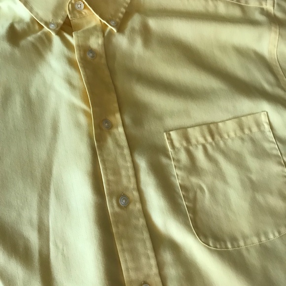 Roundtree & Yorke short sleeve button down shirt - Picture 2 of 3
